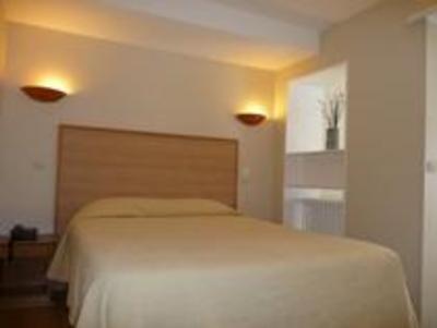 фото отеля Hotel De La Mer Blonville-sur-Mer