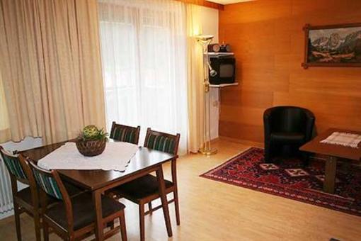фото отеля Landhaus Schopf Apartment Arzl im Pitztal
