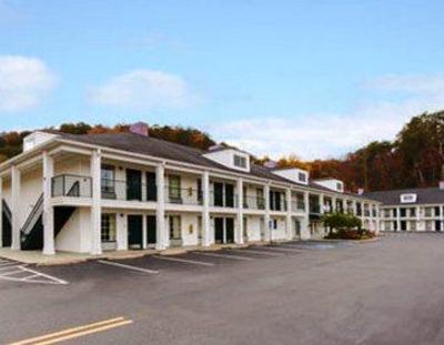 фото отеля Baymont Inn & Suites Orangeburg