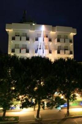 фото отеля Hotel Raffaello Cesenatico