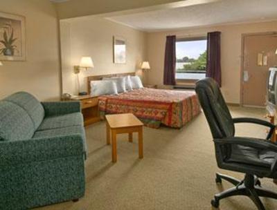 фото отеля Days Inn Fairmont