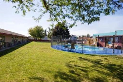 фото отеля Colwell Americas Best Value Inn
