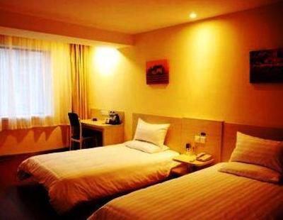 фото отеля Hanting Express Shenyang Taiqinggong Branch