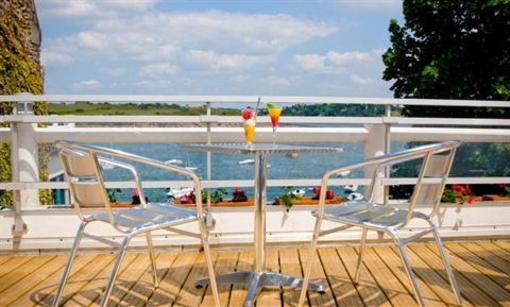 фото отеля Hotel du Port et de l'Aven