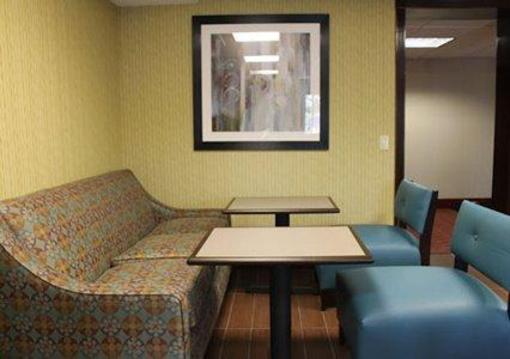 фото отеля Quality Inn & Suites Worcester