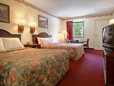 фото отеля Days Inn East Ridge