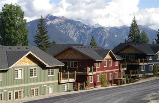 фото отеля Aspens at Kicking Horse Mountain Resort