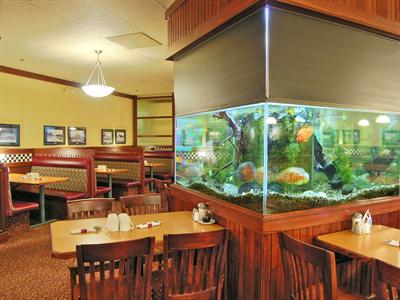 фото отеля Tropical Inn - North Battleford