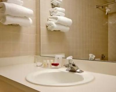 фото отеля Ramada Limited - Parsippany