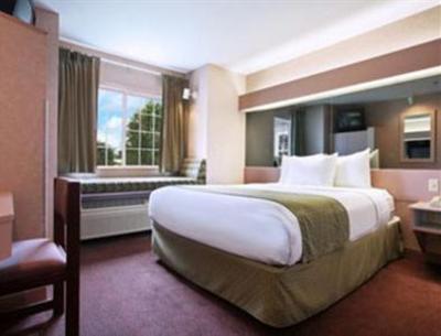 фото отеля Microtel Inn Onalaska (La Crosse Area)