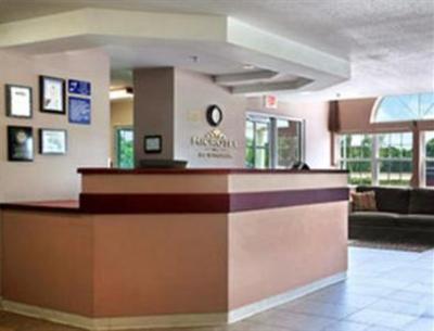 фото отеля Microtel Inn Onalaska (La Crosse Area)