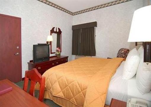 фото отеля Comfort Inn Crystal Lake