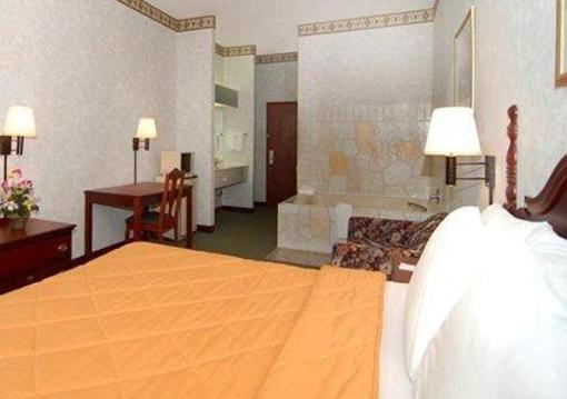 фото отеля Comfort Inn Crystal Lake