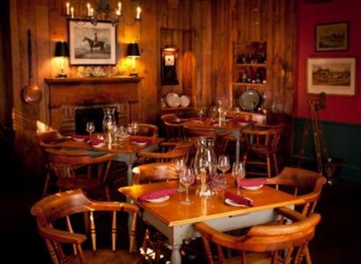 фото отеля The Golden Lamb Inn