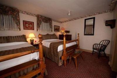 фото отеля The Golden Lamb Inn