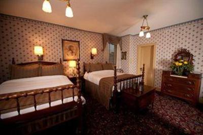 фото отеля The Golden Lamb Inn