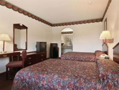 фото отеля Super 8 Houston / Brookhollow / NW