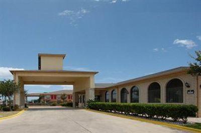 фото отеля Super 8 San Antonio at I-10