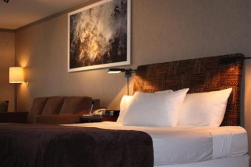 фото отеля Beach Hotel Silverdale