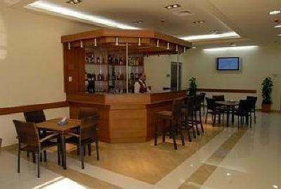 фото отеля Ani Plaza Hotel