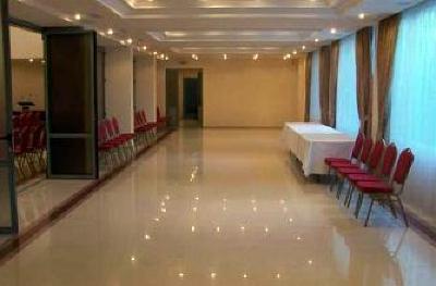 фото отеля Ani Plaza Hotel