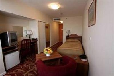 фото отеля Ani Plaza Hotel