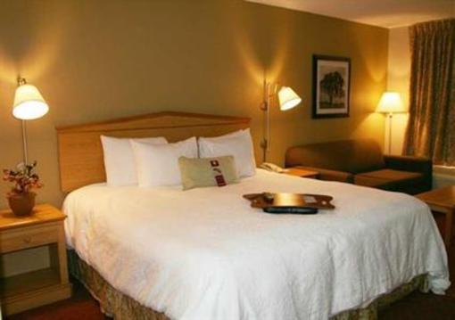 фото отеля Hampton Inn Airport Columbus (Georgia)