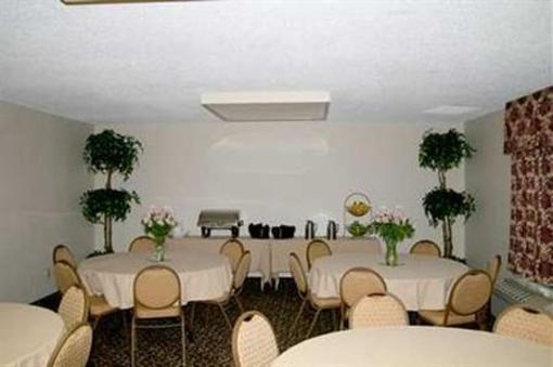 фото отеля Hampton Inn Airport Columbus (Georgia)