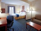 фото отеля Holiday Inn Express Hotel & Suites Orangeburg