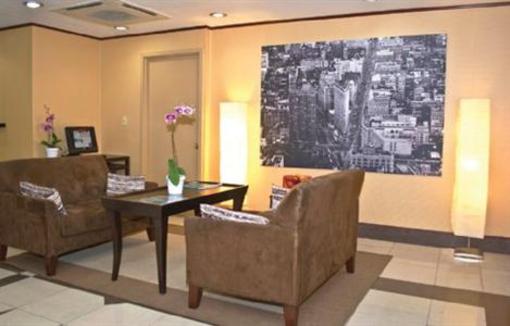 фото отеля Queensboro Hotel
