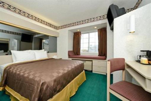 фото отеля Americas Best Value Inn & Suites Sunbury