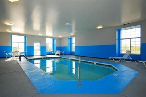 фото отеля Americas Best Value Inn & Suites Sunbury