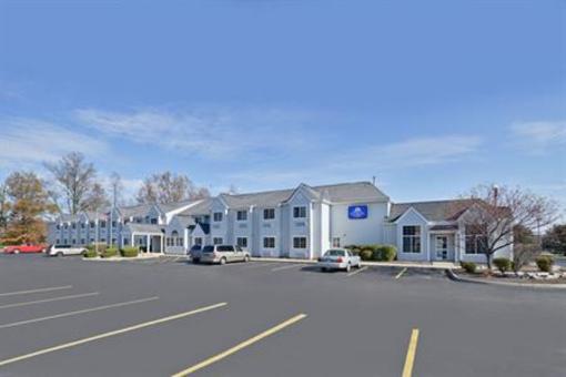 фото отеля Americas Best Value Inn & Suites Sunbury