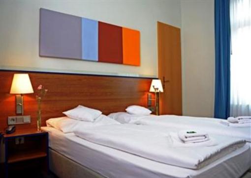 фото отеля Hotel Furstenhof am Bauhaus