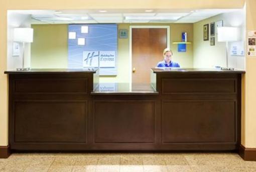 фото отеля Holiday Inn Express Dunn