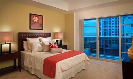 фото отеля Churchill Suites Crown Miami Beach