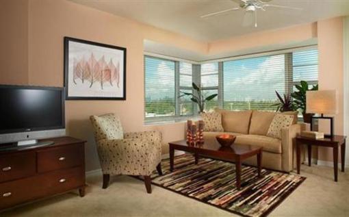 фото отеля Churchill Suites Crown Miami Beach