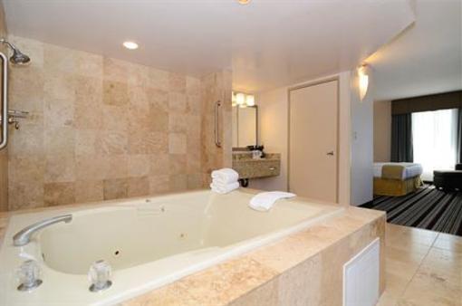 фото отеля Holiday Inn Express San Diego Airport - Old Town