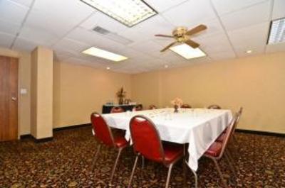 фото отеля Best Western Kelly Inn Omaha