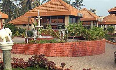 фото отеля Paradise Isle Beach Resort