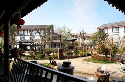 фото отеля Conifer Li Shui Yang Guang Hotel Lijiang