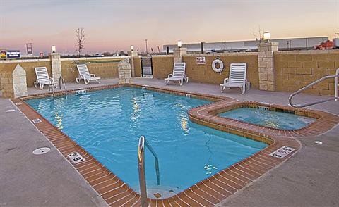 фото отеля BEST WESTERN San Antonio East Inn & Suites