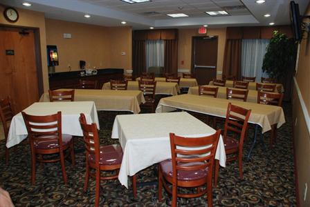 фото отеля BEST WESTERN San Antonio East Inn & Suites