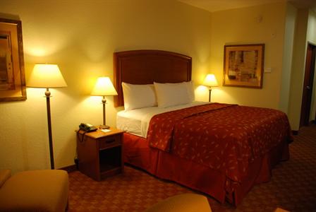 фото отеля BEST WESTERN San Antonio East Inn & Suites