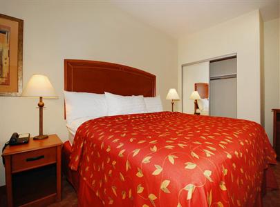 фото отеля BEST WESTERN San Antonio East Inn & Suites