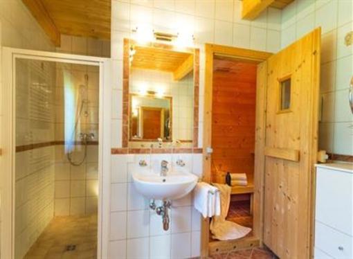 фото отеля AlpenParks Hagan Lodge