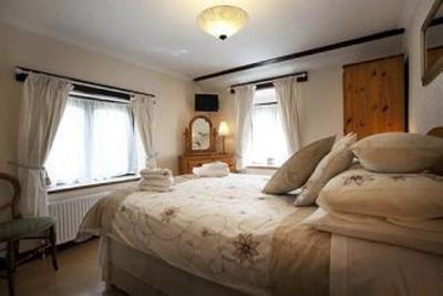 фото отеля Little Grey Cottage Bed and Breakfast St Austell