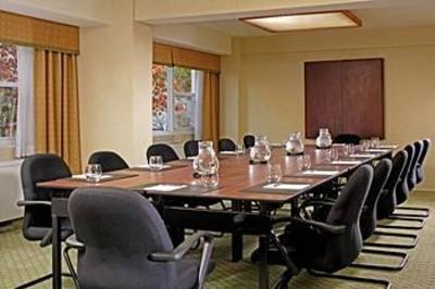 фото отеля George Washington University Inn