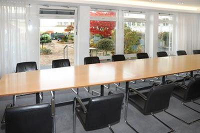 фото отеля Kronen Hotel Stuttgart