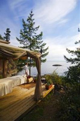 фото отеля Rockwater Secret Cove Resort